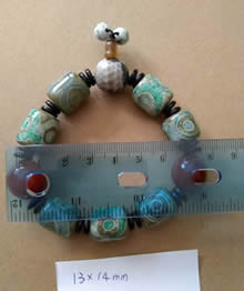 Dzi beads